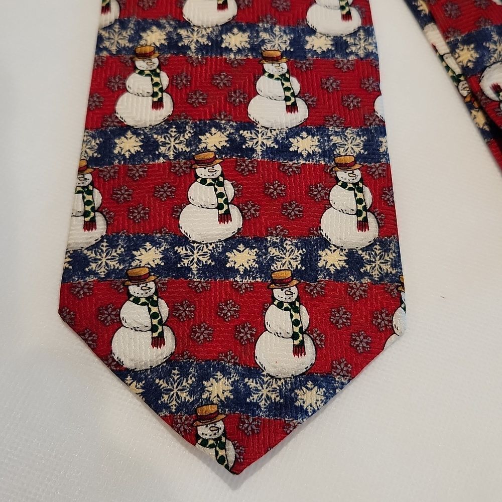 FN Christmas Snowman Tie